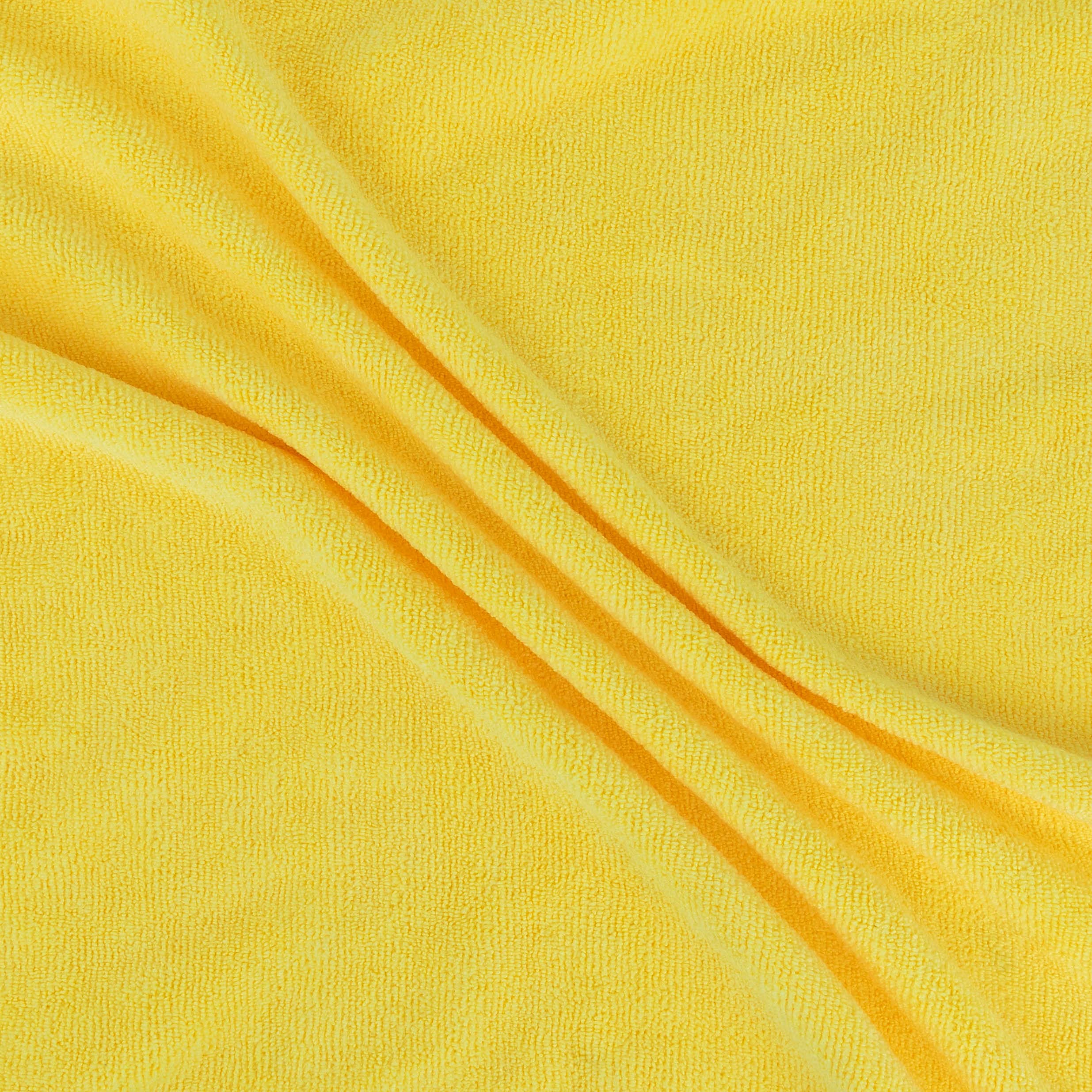 Extreme-conditions polishing scene illustrating long-wet formulas and easier cleanup